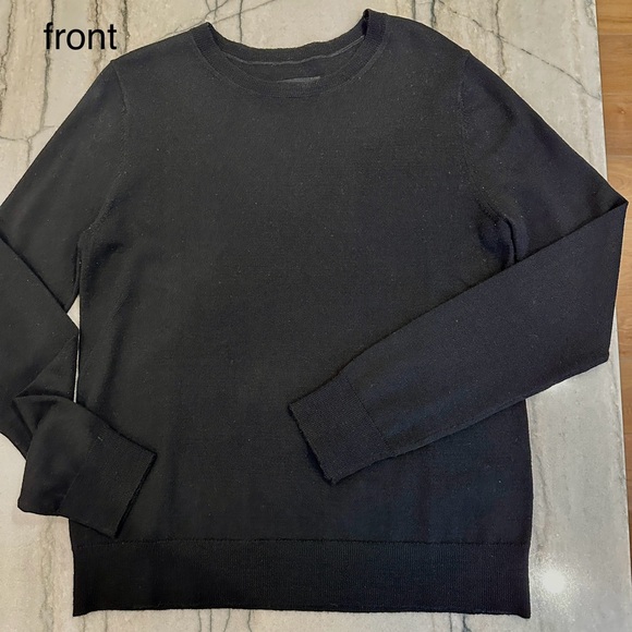 Pullover top, black merino wool fine, sheer knit, metal skull pattern on back. - Picture 4 of 7